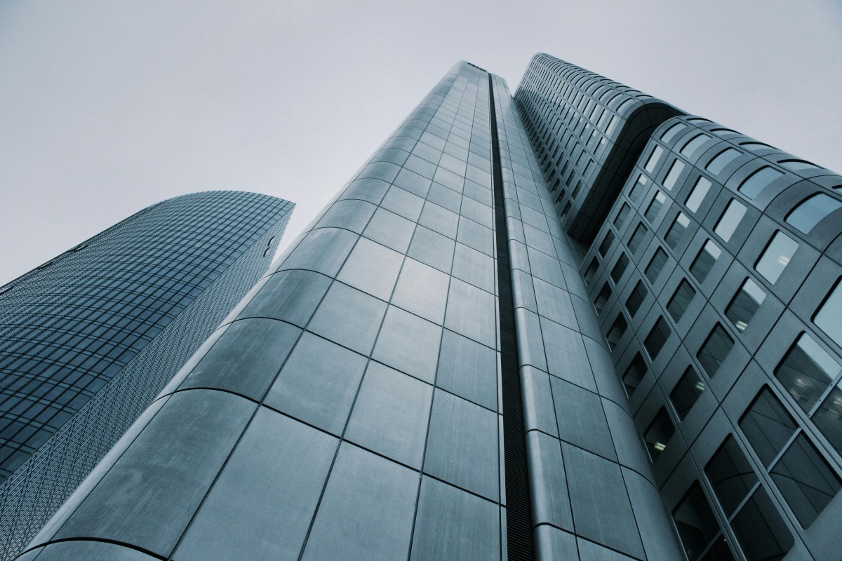 Top B2B Marketing Trends for Real Estate and Construction in 2025